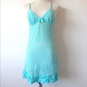 Victoria's Secret Sky Blue Elastic Lace Babydoll L